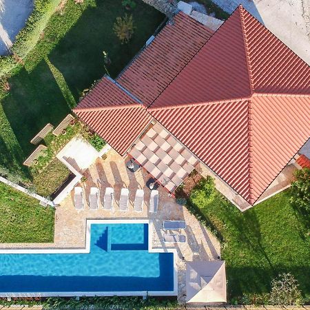 Villa Mater - Luxuriously Equipped Villa With A 15M Long Swimming Pool Žrnovnica Extérieur photo