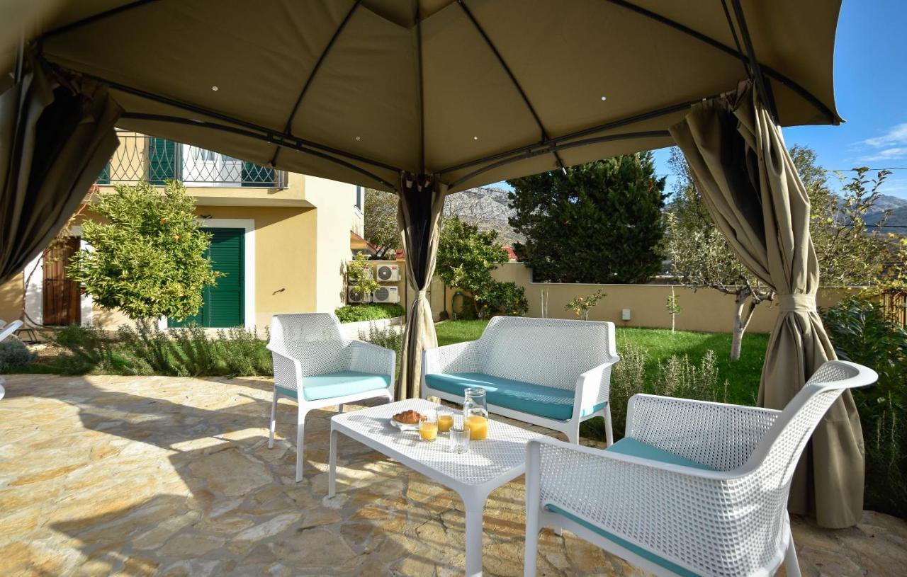 Villa Mater - Luxuriously Equipped Villa With A 15M Long Swimming Pool Žrnovnica Extérieur photo