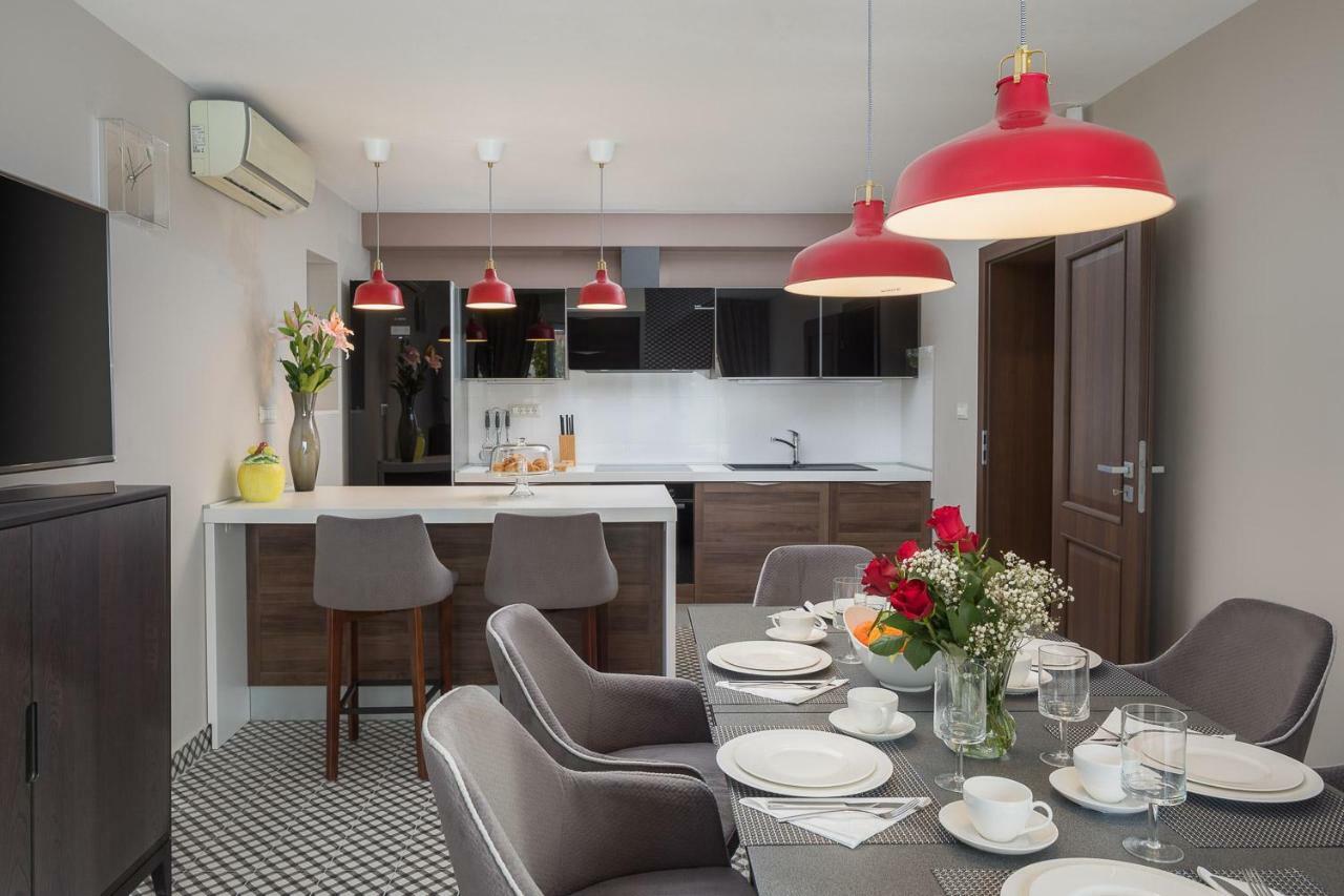 Villa Mater - Luxuriously Equipped Villa With A 15M Long Swimming Pool Žrnovnica Extérieur photo